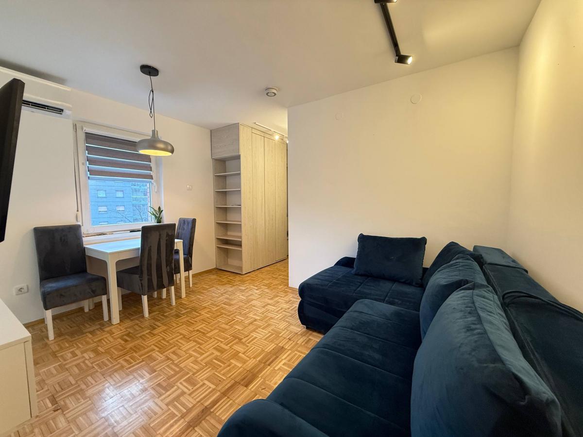 Stan Prodaja Novi Sad  40 m2