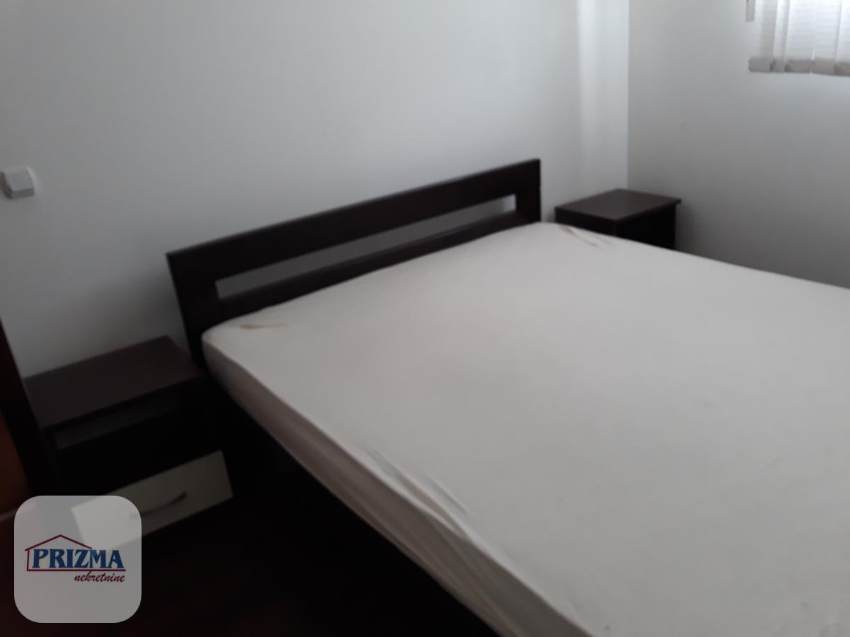 Stan Izdavanje Paraćin  57 m2