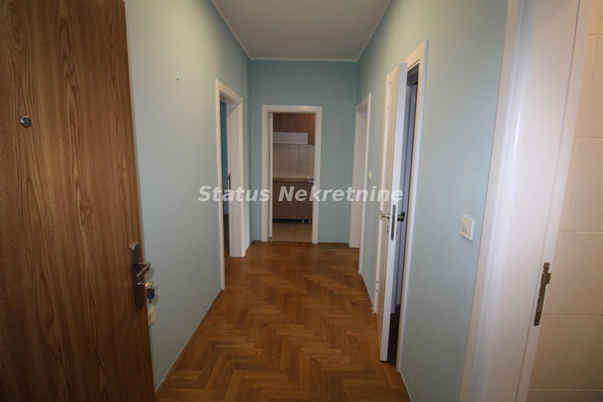 Stan Prodaja Novi Sad  78 m2