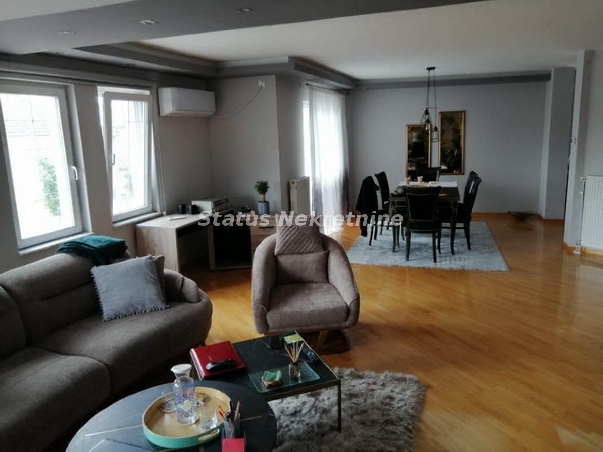 Lokal Prodaja Ruma  330 m2