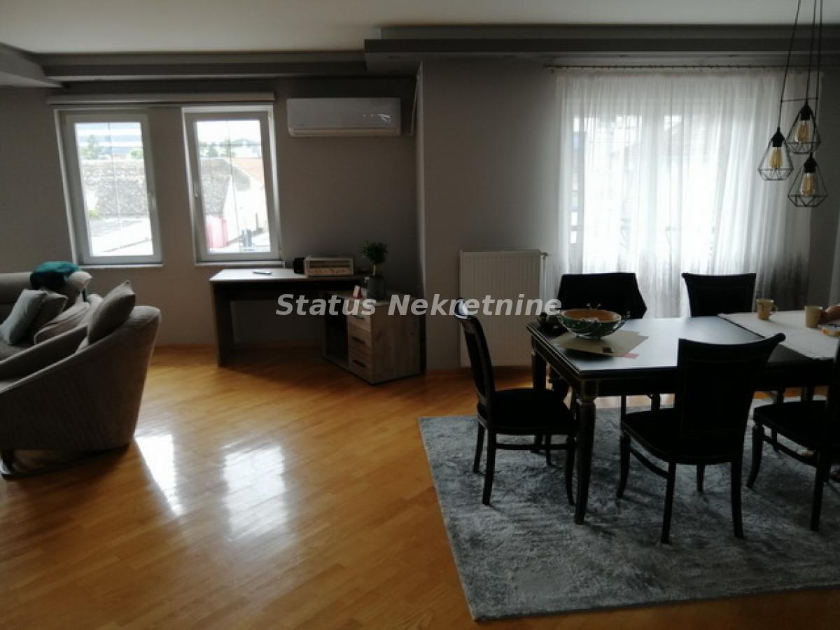 Lokal Prodaja Ruma  330 m2