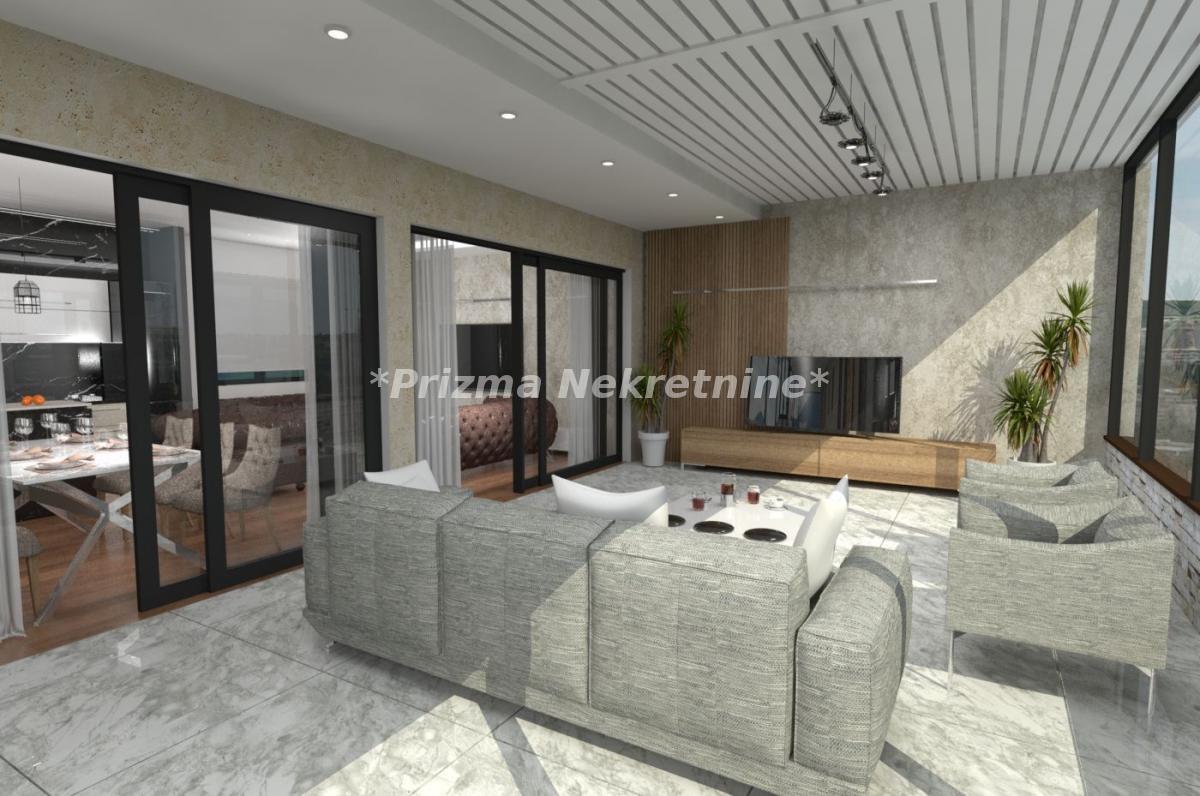 Trosoban stan na prodaju, Jagodina, 221m², 279.508 €
