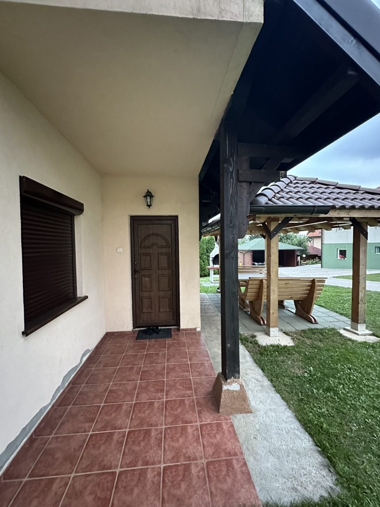 Prodaja stanova - superstan oglasi za nekretnine