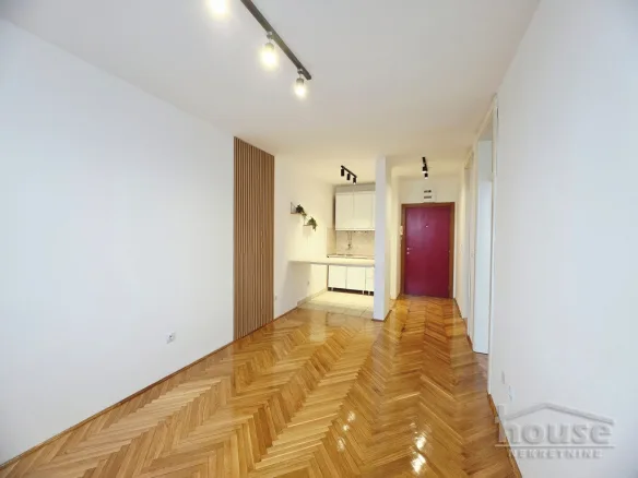 Stan Prodaja Novi Sad  35 m2