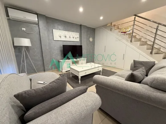 Stan Izdavanje Novi Sad  113 m2