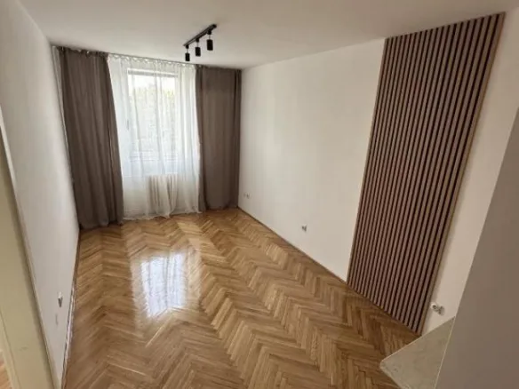 Stan Prodaja Novi Sad  35 m2