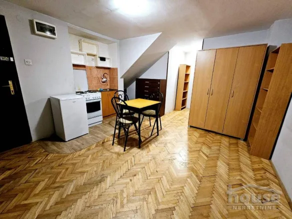 Stan Prodaja Novi Sad  28 m2