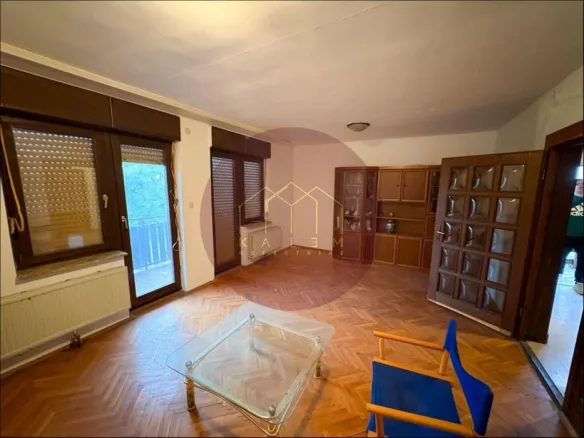 Kuća Prodaja Beograd Rušanj 237 m2