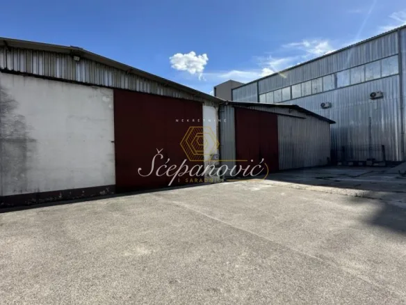 Lokal Izdavanje Novi Sad  664 m2