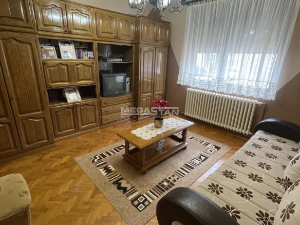Kuća Prodaja Zrenjanin  363 m2