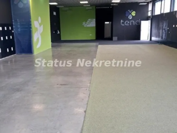 Lokal Izdavanje Novi Sad  300 m2