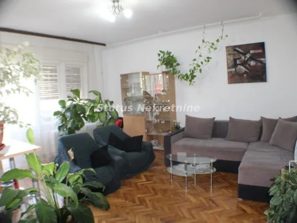 Stan Prodaja Novi Sad  77 m2