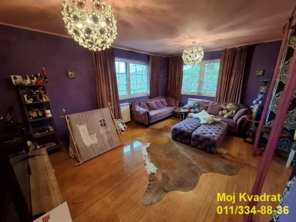 Kuća Prodaja Beograd Sremčica 300 m2