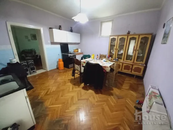 Kuća Prodaja Novi Sad  181 m2