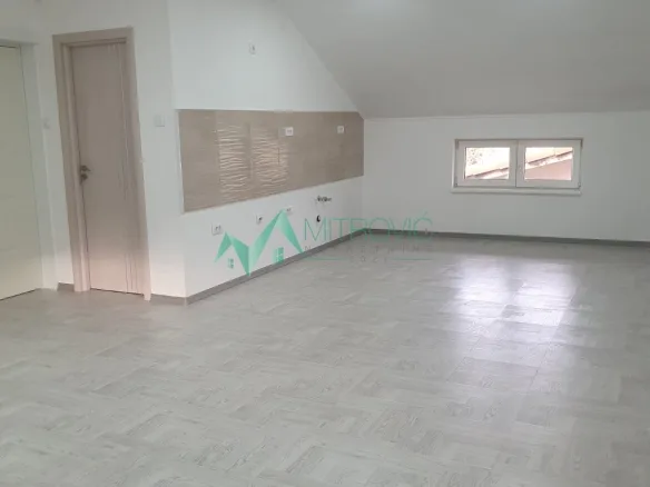 Stan Prodaja Novi Sad  71 m2