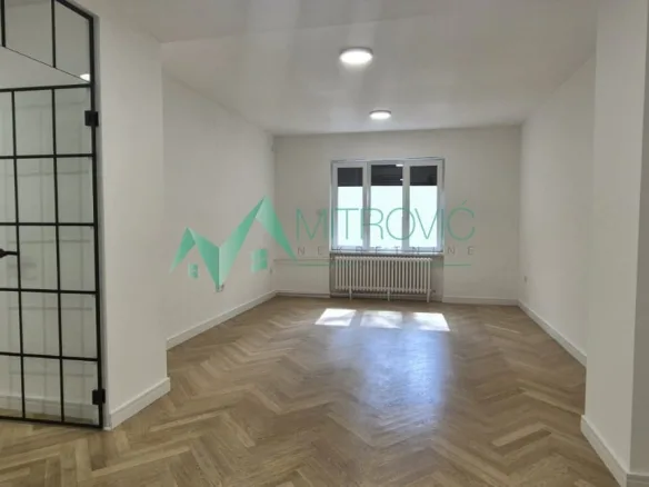 Stan Prodaja Novi Sad  75 m2