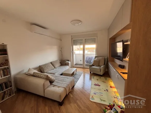 Stan Prodaja Novi Sad  82 m2