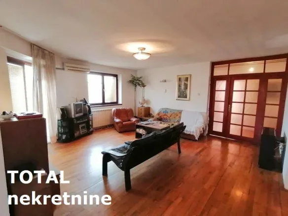 Stan Prodaja Novi Sad  144 m2