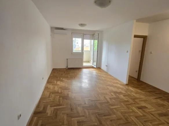 Dvosoban stan na prodaju, Bulevar Patrijarha Pavla, Novi Sad, 53m², 162.500 €