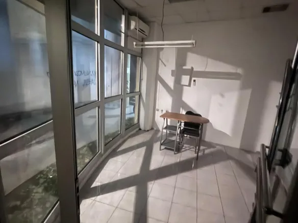 Lokal Izdavanje Novi Sad  2 m2