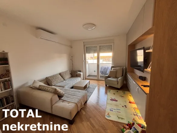 Stan Prodaja Novi Sad  82 m2