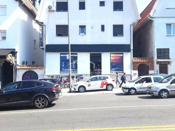 Lokal Izdavanje Beograd Banovo Brdo 76 m2