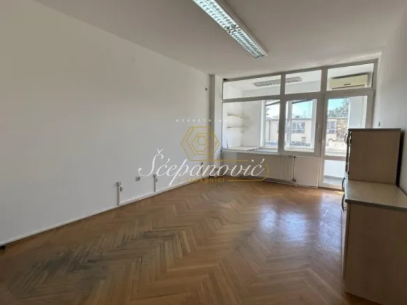 Lokal Izdavanje Novi Sad  46 m2