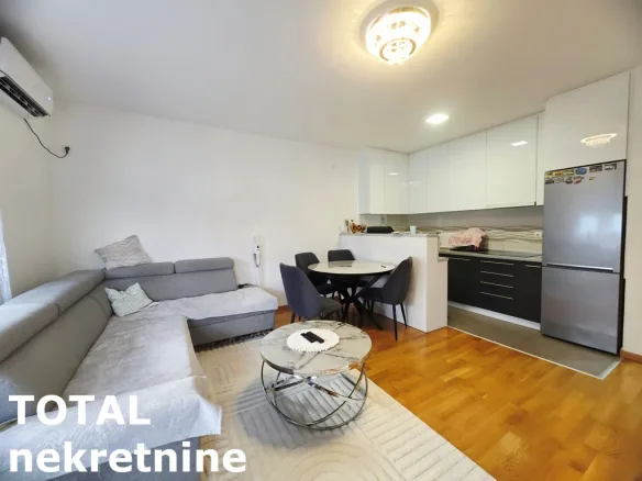 Četvorosoban stan na prodaju, Adice, Novi Sad, 76m², 1. sprat, 165.000 €