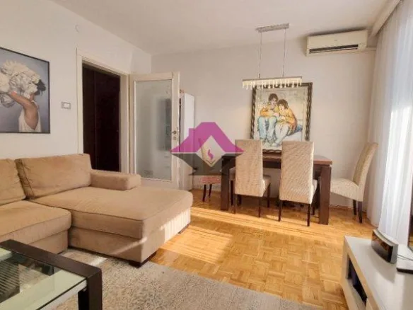 Stan Prodaja Novi Sad  64 m2