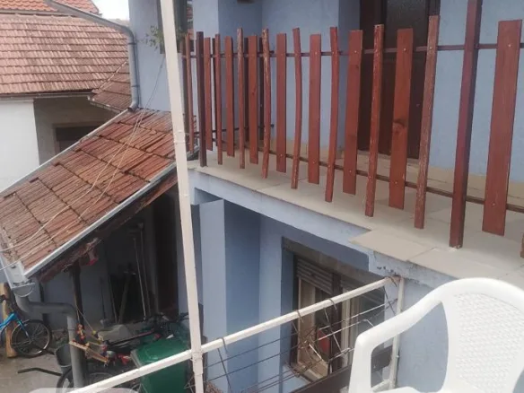 Kuća Prodaja Paraćin  185 m2