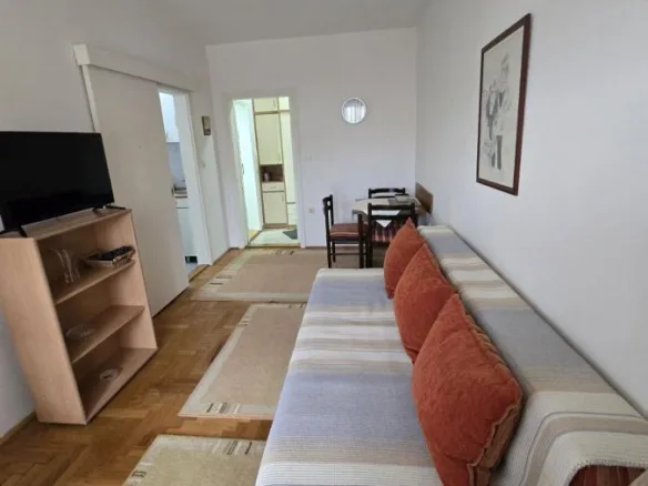 Stan Izdavanje Beograd Zeleni Venac 65 m2