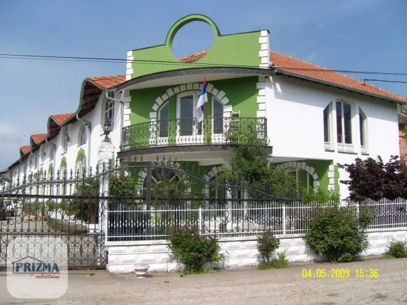 Lokal Izdavanje Paraćin  2560 m2