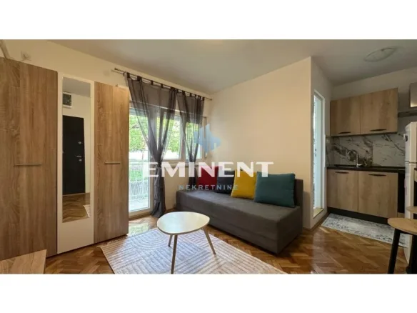 Stan Izdavanje Beograd Kanarevo Brdo 29 m2