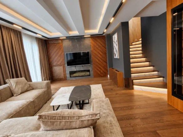 Stan Izdavanje Beograd Hram Svetog Save 275 m2