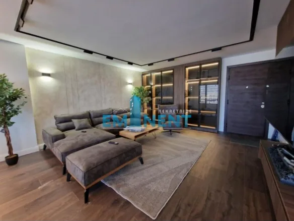 Stan Izdavanje Beograd Kalenić Pijaca 200 m2