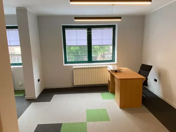 Lokal Izdavanje Beograd FON 152 m2