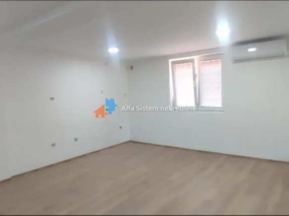 Lokal Izdavanje Beograd Mirijevo 120 m2
