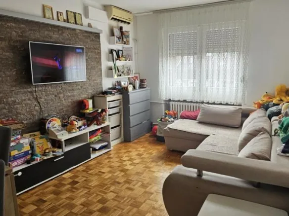 Stan Prodaja Beograd Vukov Spomenik 37 m2