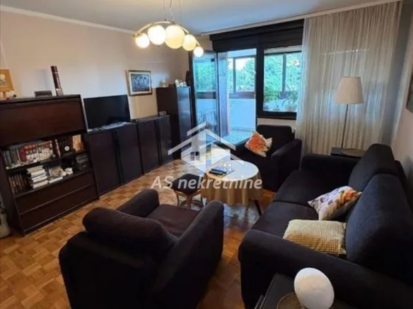 Stan Izdavanje Beograd Blok 72 93 m2