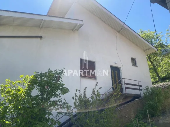 Kuća Prodaja Topola  330 m2