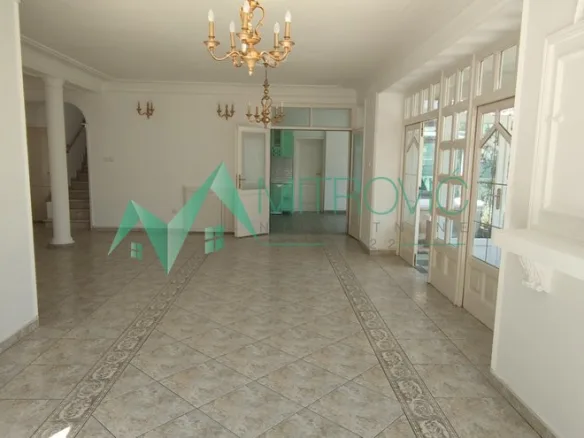Lokal Prodaja Novi Sad Nova Detelinara 300 m2