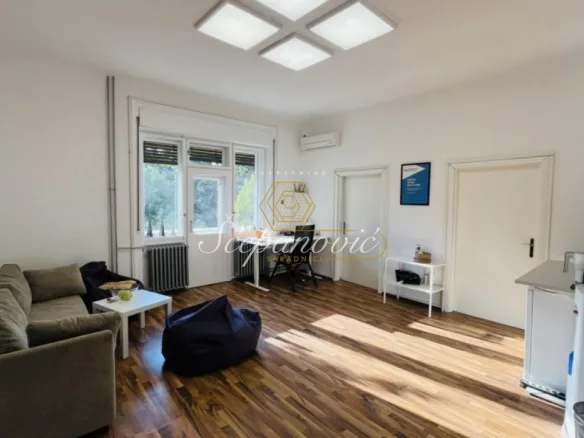 Stan Prodaja Novi Sad  131 m2