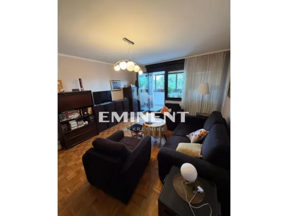 Stan Izdavanje Beograd Blok 72 93 m2