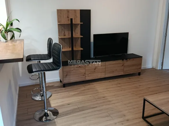 Stan Izdavanje Beograd Kalenić Pijaca 48 m2