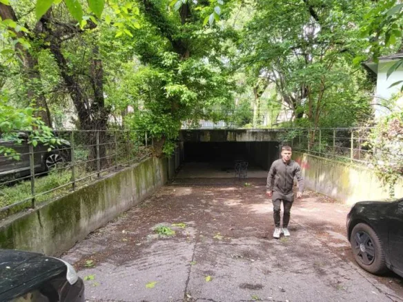 Garaža Izdavanje Novi Sad  15 m2