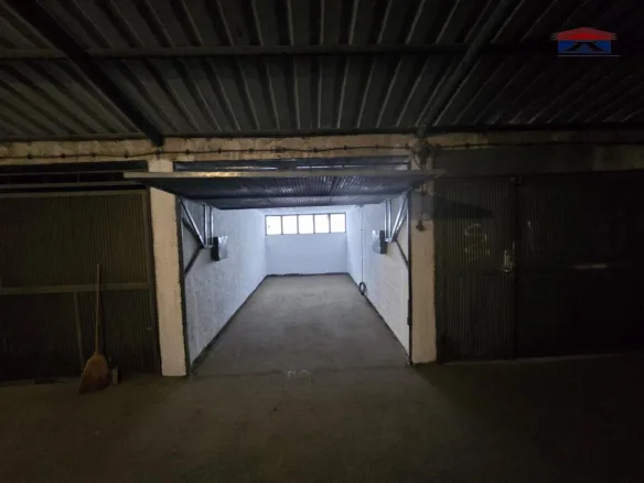 Garaža Izdavanje Novi Sad  12 m2