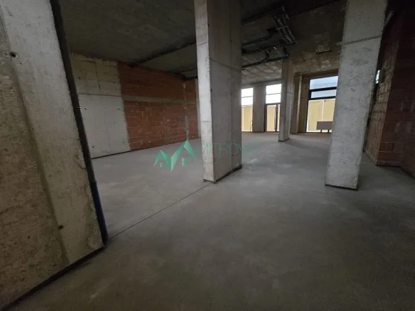 Lokal Prodaja Novi Sad  143 m2