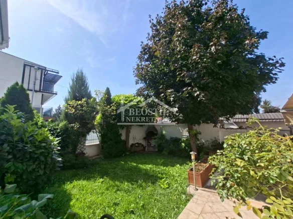 Kuća Izdavanje Beograd Bežanijska Kosa 1 335 m2
