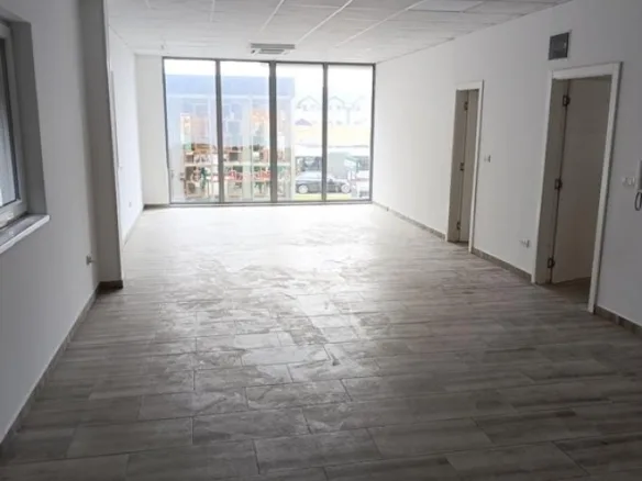Lokal Izdavanje Beograd Krnjača 205 m2
