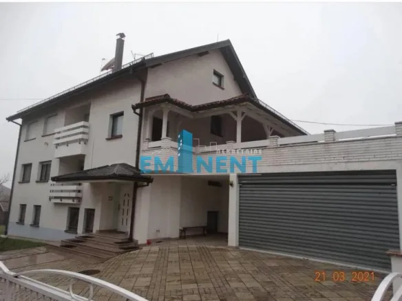 Kuća Prodaja Beograd Sremčica 300 m2